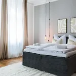Maison & Mood I Design